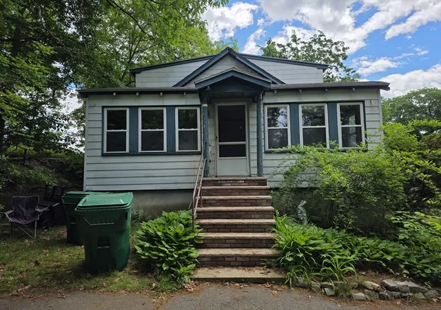Homes for sale in Medford, MA | 131 Rand St, Medford, MA 02155 | MLS# 73527687