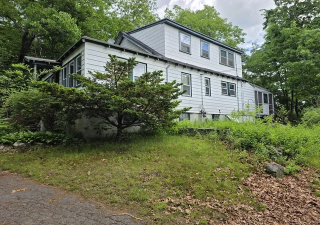 Homes for sale in Medford, MA | 131 Rand St, Medford, MA 02155 | MLS# 73527687