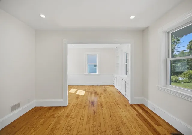 5th image of 8 Lake St, Natick, MA 01760 | MLS# 73559161