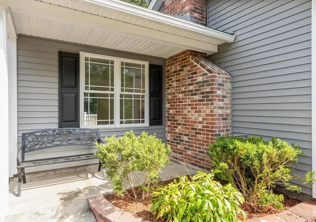 Photo 3 of Single family home for sale at 63 Maplewood Dr, Townsend, MA 01469 | MLS# 73567500 | Listing updated on 2026-09-30