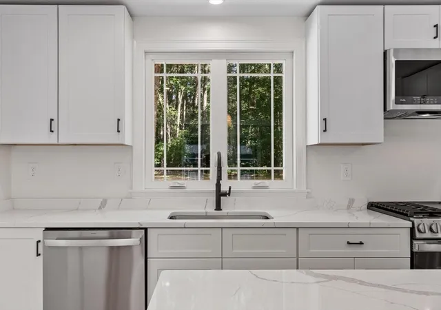 Photo 4 of Single family home for sale at 63 Maplewood Dr, Townsend, MA 01469 | MLS# 73567500 | Listing updated on 2026-09-30