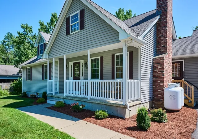 Photo 3 of Sale Pending at 20 Clark Lane, Easthampton, MA 01027 | MLS# 73568438 | Listing updated on 2026-09-29