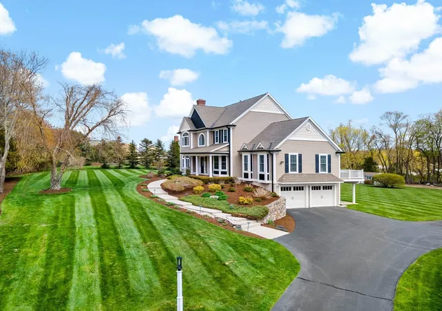 Homes for sale in Rehoboth, MA | 9 Round Farm Rd, Rehoboth, MA 02769 | MLS# 73515930