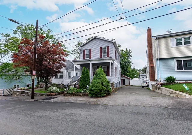 4th image of 331 Vane St, Revere, MA 02151 | MLS# 73555992
