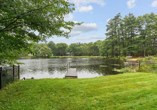 3rd image of 9 Lake Dr E, Westminster, MA 01473 | MLS# 73565307