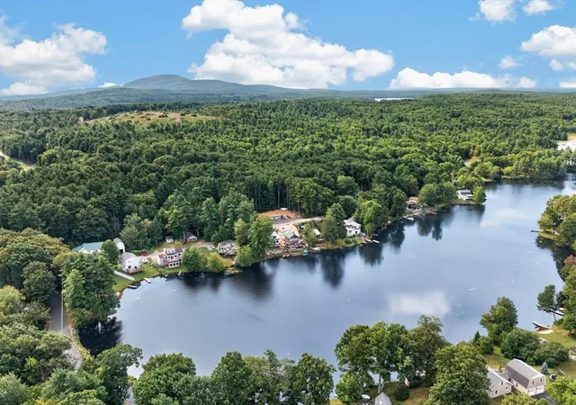 4th image of 9 Lake Dr E, Westminster, MA 01473 | MLS# 73565307