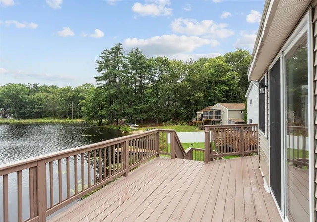 5th image of 9 Lake Dr E, Westminster, MA 01473 | MLS# 73565307