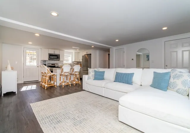Homes for sale in Winthrop, MA | 43 Sagamore Ave #1A, Winthrop, MA 02152 | MLS# 73515219