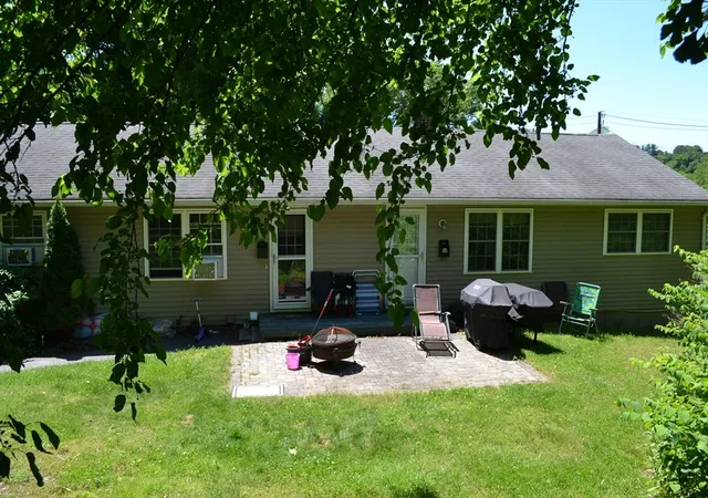 3rd image of 40 Brooks St, Worcester, MA 01606 | MLS# 73544213