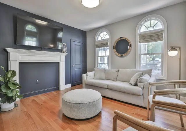 2nd image of 7 Hancock Street #1, Newburyport, MA 01950 | MLS# 73531708