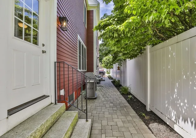 31st image of 7 Hancock Street #1, Newburyport, MA 01950 | MLS# 73531708