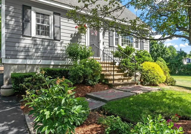 Homes for sale in Chelmsford, MA | 2 Pleasant Avenue, Chelmsford, MA 01824 | MLS# 73537800