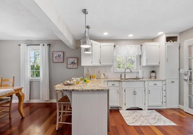 Homes for sale in Chelmsford, MA | 2 Pleasant Avenue, Chelmsford, MA 01824 | MLS# 73537800