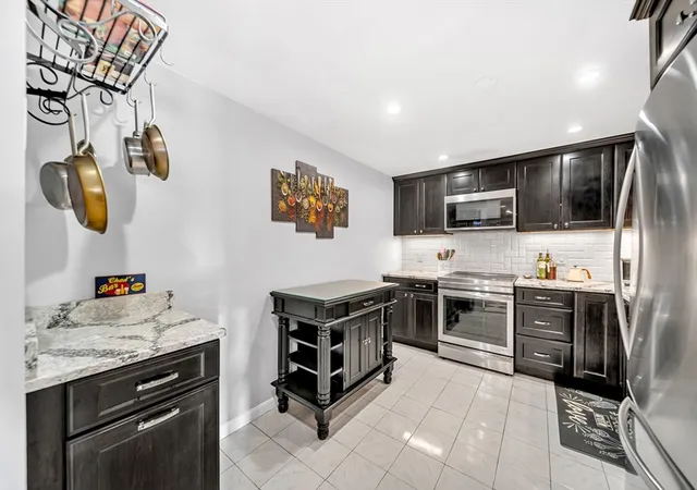 Homes for sale in Medford, MA | 8 Ninth Street #610, Medford, MA 02155 | MLS# 73483492