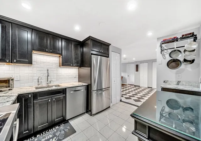 Homes for sale in Medford, MA | 8 Ninth Street #610, Medford, MA 02155 | MLS# 73483492