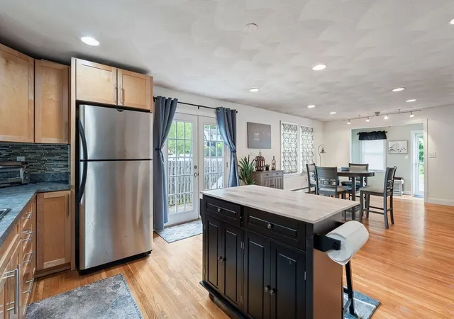 4th image of 17 Juliette St, Andover, MA 01810 | MLS# 73529969