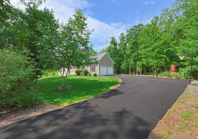 4th image of 5 County Street, Berkley, MA 02779 | MLS# 73536876