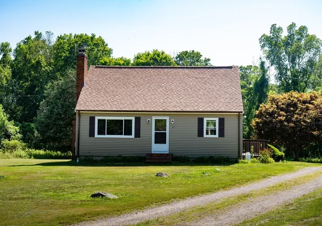 2nd image of 72 New St, Rehoboth, MA 02769 | MLS# 73547961