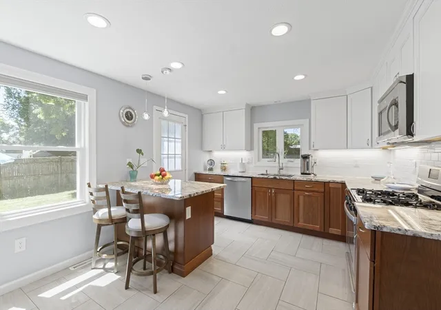 Homes for sale in Milford, MA | 49 W Fountain St, Milford, MA 01757 | MLS# 73537866