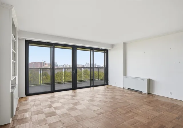 5th image of 180 Beacon Street #8DE, Boston, MA 02116 | MLS# 73525197