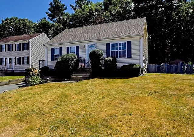 2nd image of 7 Tynan Ave, East Taunton, MA 02718 | MLS# 73549167