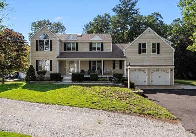 Homes for sale in Rockland, MA | 1 Pat Rose Way, Rockland, MA 02370 | MLS# 73548993