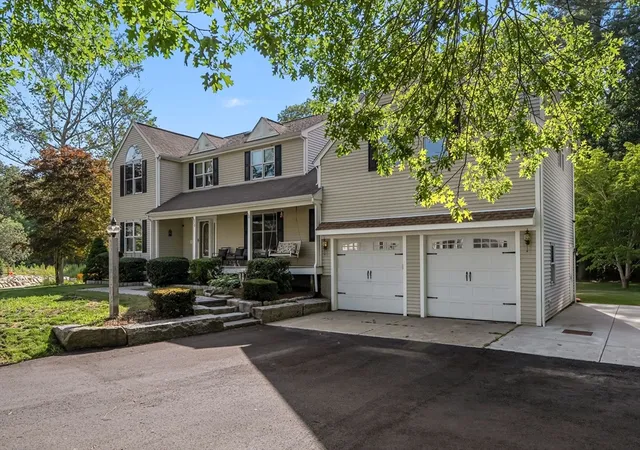 Homes for sale in Rockland, MA | 1 Pat Rose Way, Rockland, MA 02370 | MLS# 73548993