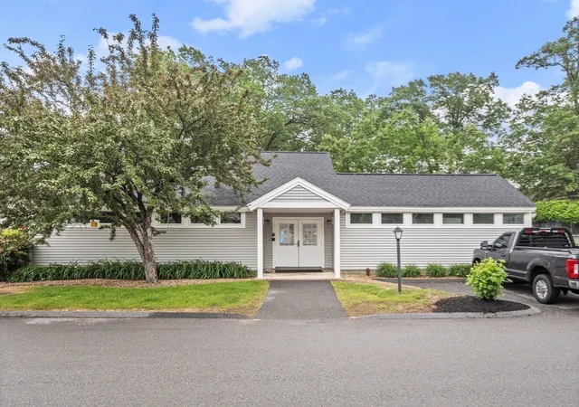 Homes for sale in Leominster, MA | 36 Meadow Pond Dr #M, Leominster, MA 01453 | MLS# 73547466