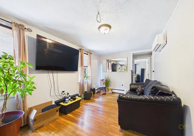 4th image of 85 Alfred Lord Blvd, Taunton, MA 02780 | MLS# 73548960