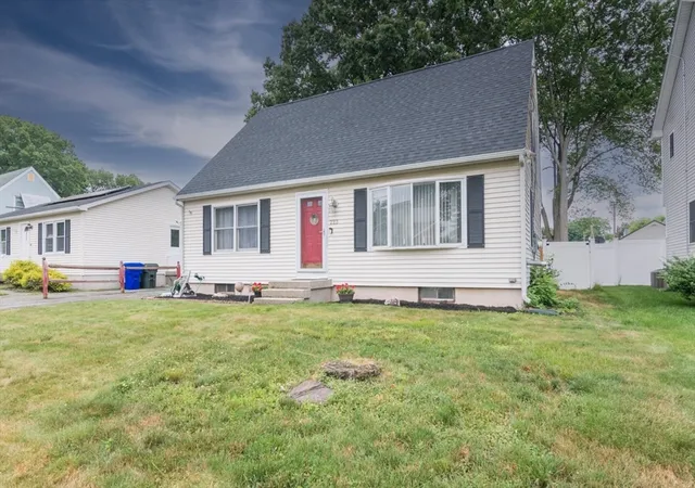 Homes for sale in Springfield, MA | 223 Mazarin St, Springfield, MA 01151 | MLS# 73546142