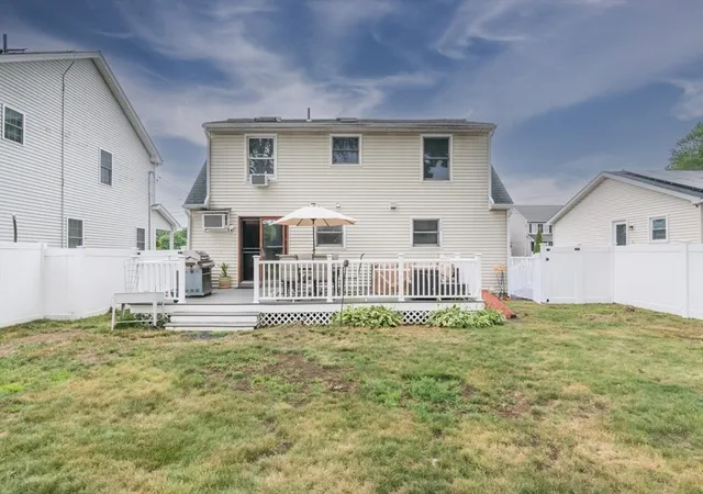 Homes for sale in Springfield, MA | 223 Mazarin St, Springfield, MA 01151 | MLS# 73546142