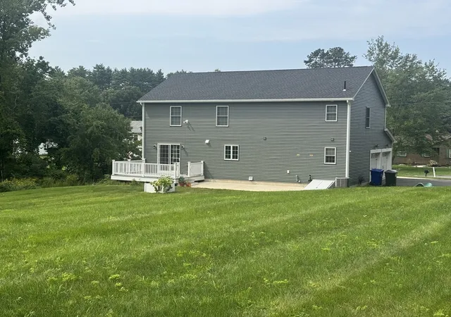 Photo 3 of Single family home for sale at 14 Wellfleet, Wilbraham, MA 01095 | MLS# 73568232 | Listing updated on 2026-09-19
