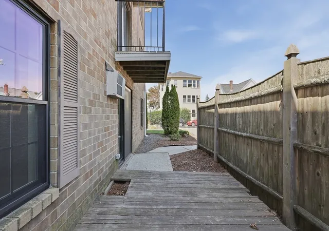 2nd image of 80 Stanton St, Worcester, MA 01605