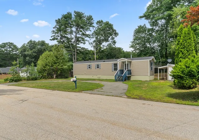3rd image of 11 Humes, Webster, MA 01570 | MLS# 73554182