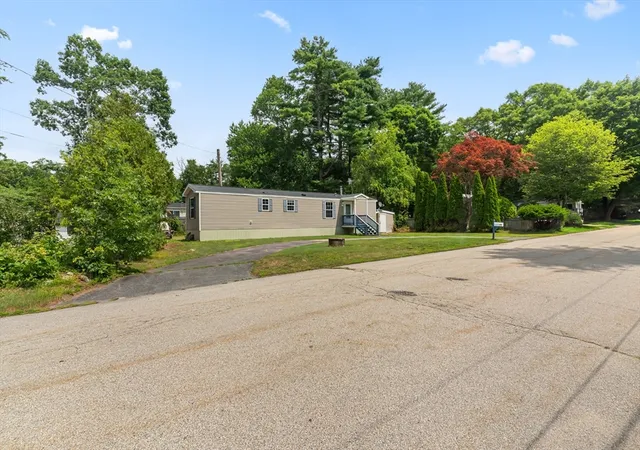 4th image of 11 Humes, Webster, MA 01570 | MLS# 73554182