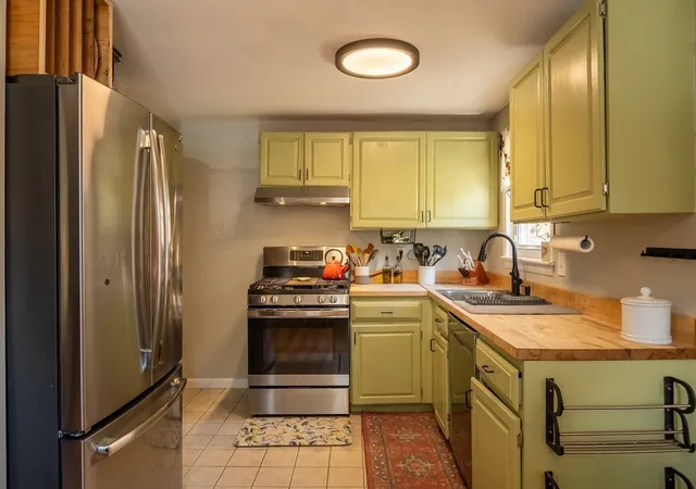 2nd image of 73 Jefferson Street #73, North Andover, MA 01845 | MLS# 73567031