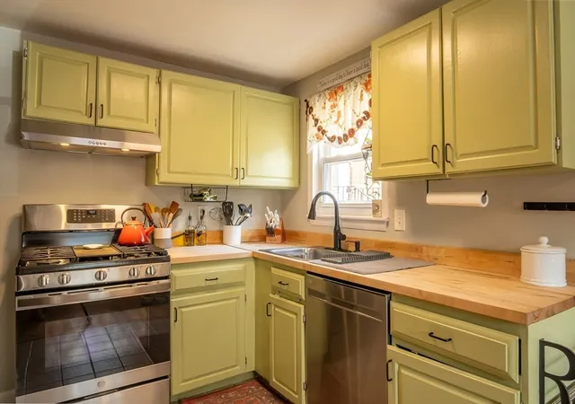 Photo 4 of Sale Pending at 73 Jefferson Street #63, North Andover, MA 01845 | MLS# 73567031 | Listing updated on 2026-09-29