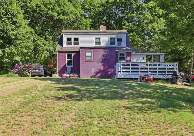 Homes for sale in Athol, MA | 112 South Royalston Road, Athol, MA 01331 | MLS# 73534458