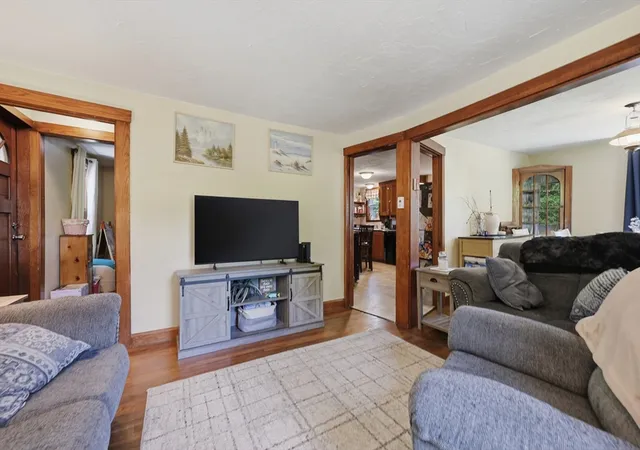 Homes for sale in Athol, MA | 112 South Royalston Road, Athol, MA 01331 | MLS# 73534458