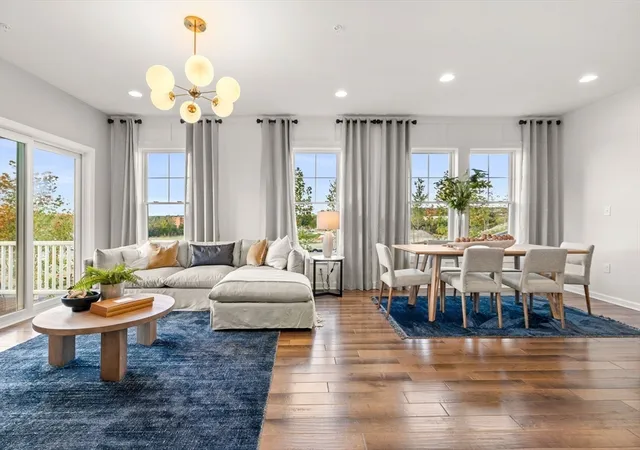 4th image of 70 East Point Dr #21, East Providence, RI 02916 | MLS# 73556467