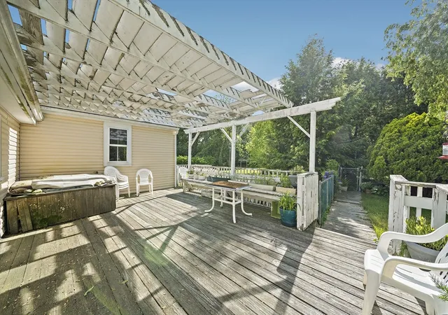 Homes for sale in East Bridgewater, MA | 369 Washington St, East Bridgewater, MA 02333 | MLS# 73533134