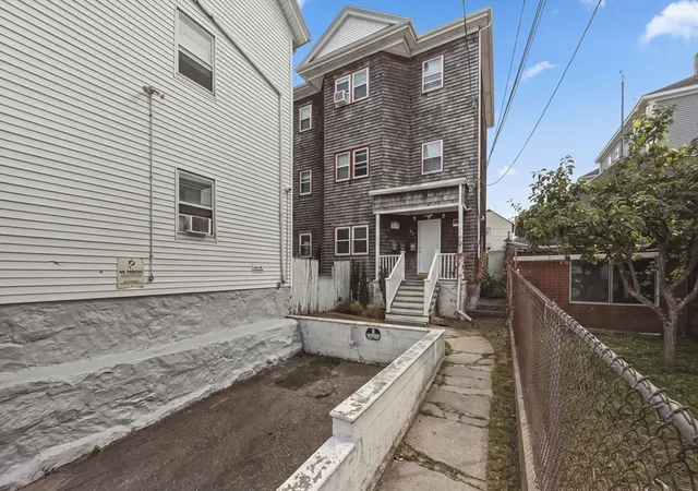 3rd image of 231 County St, Fall River, MA 02723 | MLS# 73563252