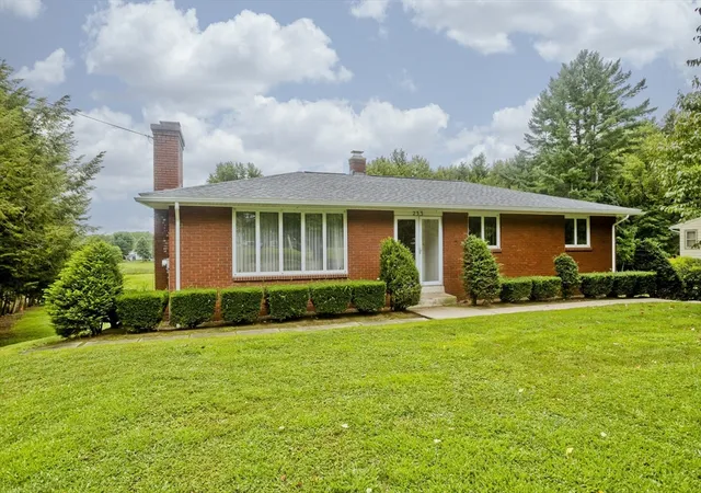 1st image of 233 Lathrop St, South Hadley, MA 01075 | MLS# 73565884