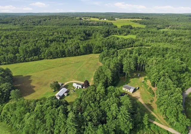 42nd image of 5 Meadowbrook Road, Amesbury, MA 01913 | MLS# 73561394