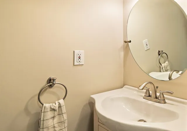 Listing Photo 2 - Condo for sale in building located at 356-358 Main St, Boston, MA 02129 - Unit #12