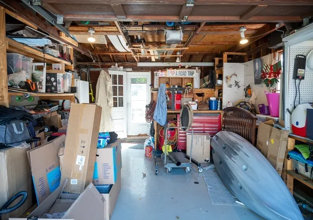 31st image of 156 Oak St, Weymouth, MA 02190 | MLS# 73567966