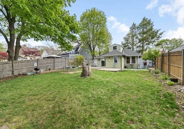 Homes for sale in Medford, MA | 15 Murray Hill Rd, Medford, MA 02155 | MLS# 73514277