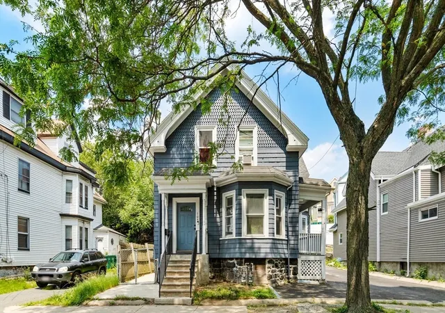 2nd image of 105 Lawton Ave, Lynn, MA 01902 | MLS# 73404441