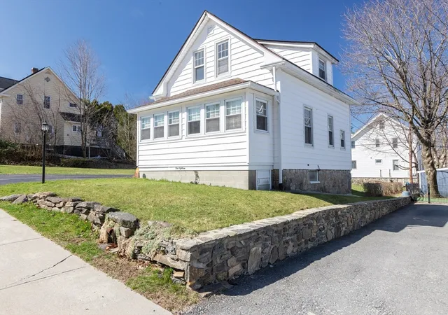 Homes for sale in Worcester, MA | 118 Dana Ave, Worcester, MA 01604 | MLS# 73498335