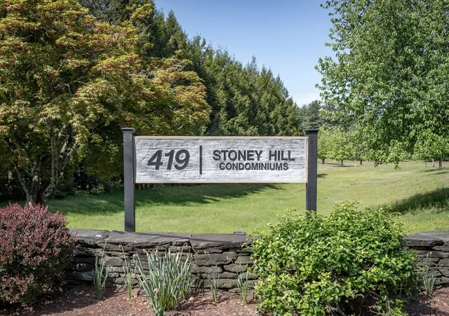 2nd image of 419 Southwick Rd, Westfield, MA 01085